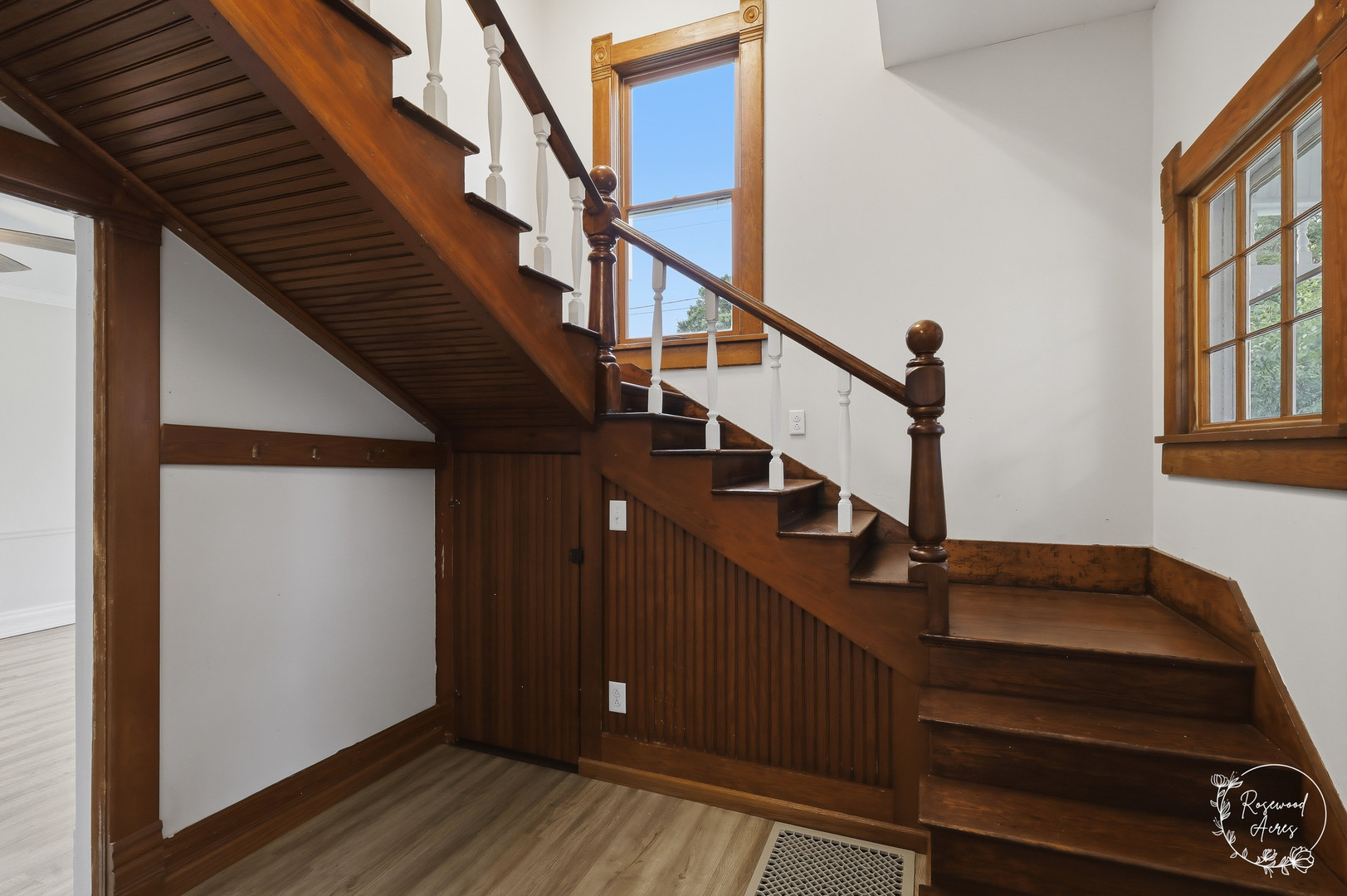 1223 N Locust Street Property Photo 7