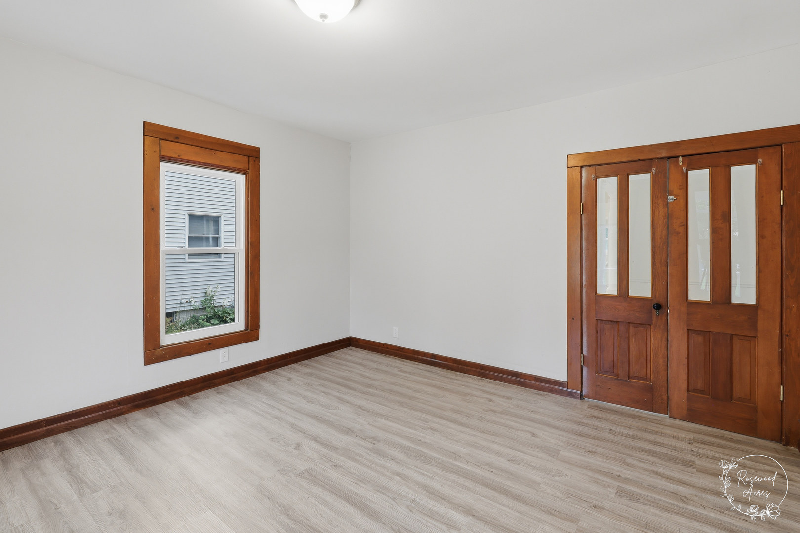 1223 N Locust Street Property Photo 11