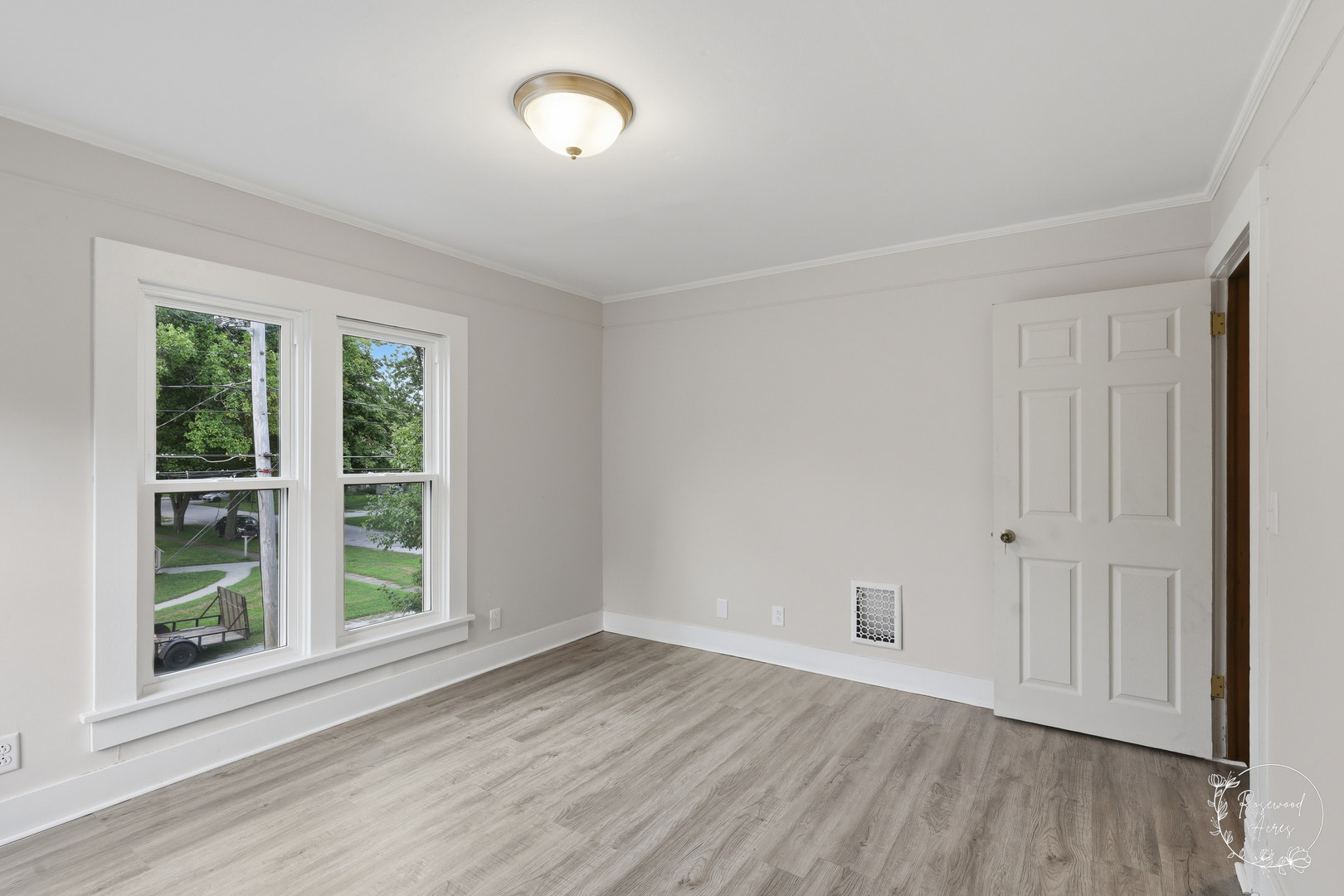 1223 N Locust Street Property Photo 20