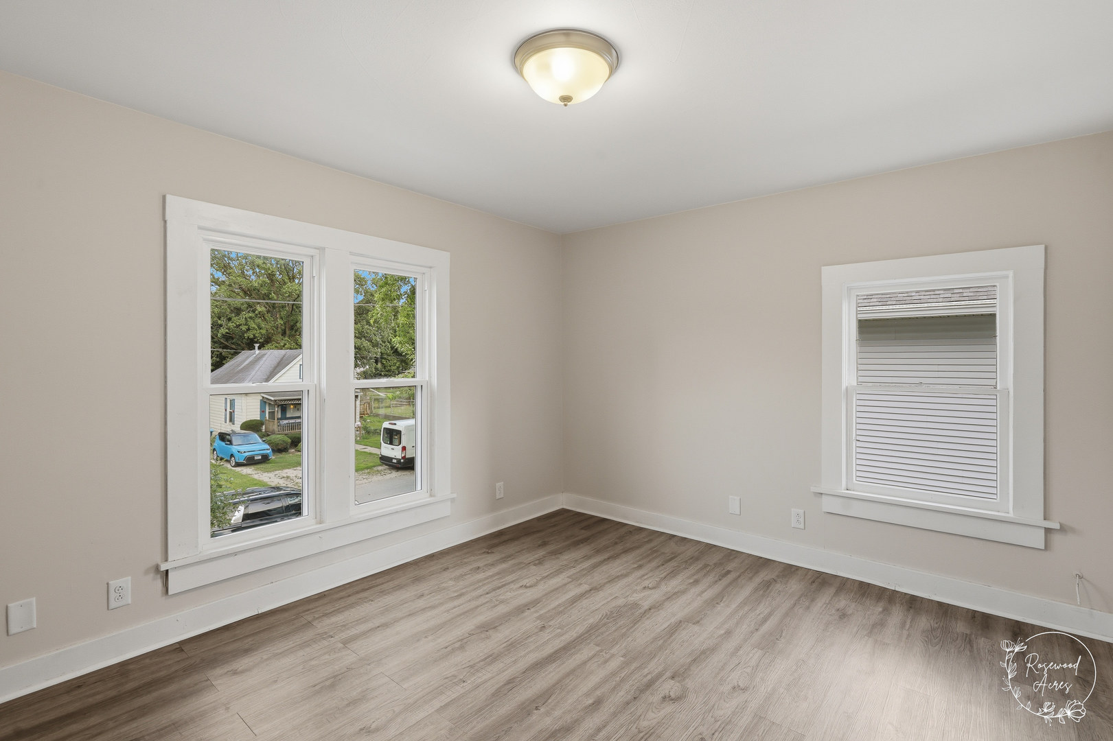 1223 N Locust Street Property Photo 26