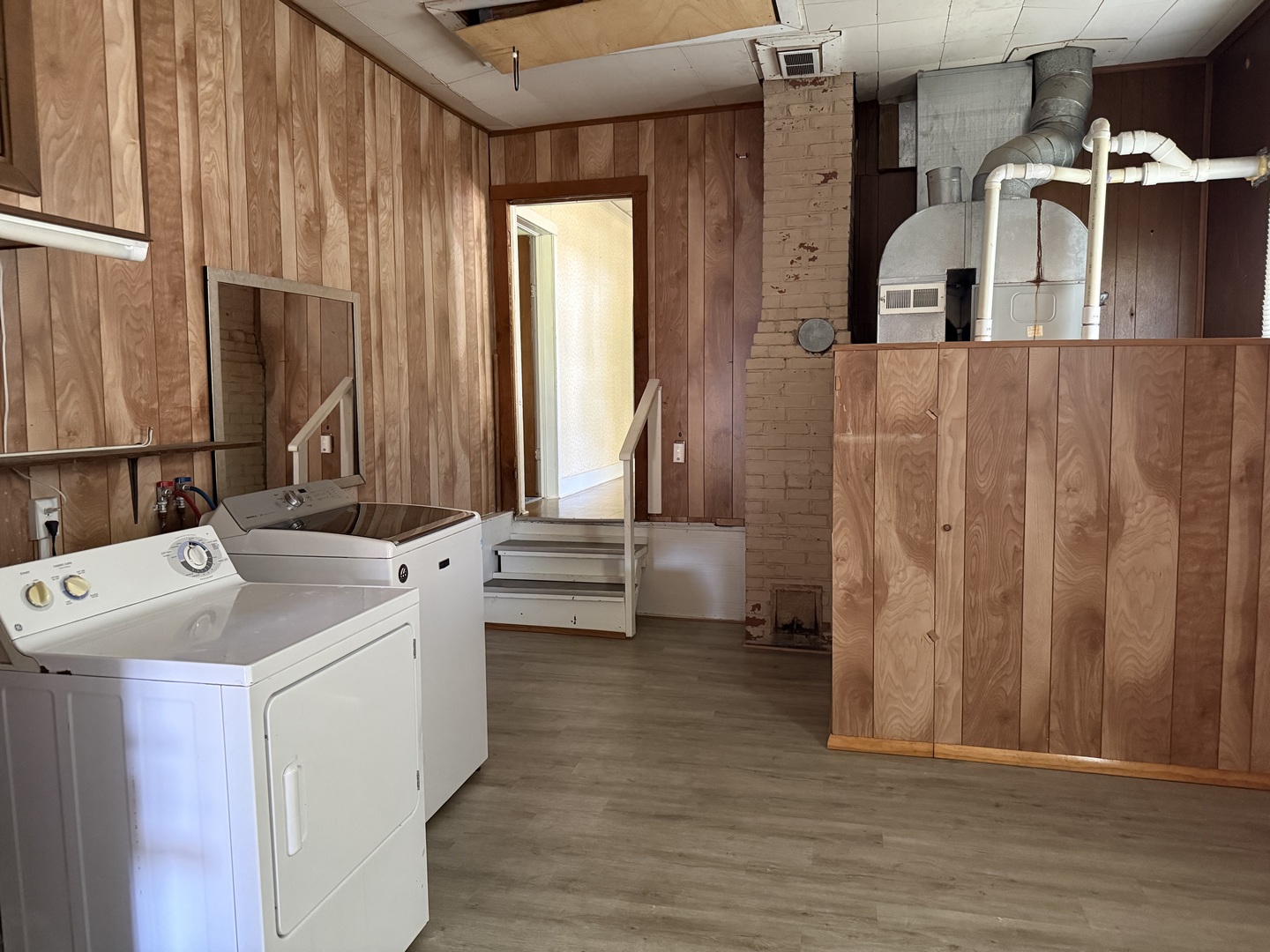 1507 N Russell Street Property Photo 9