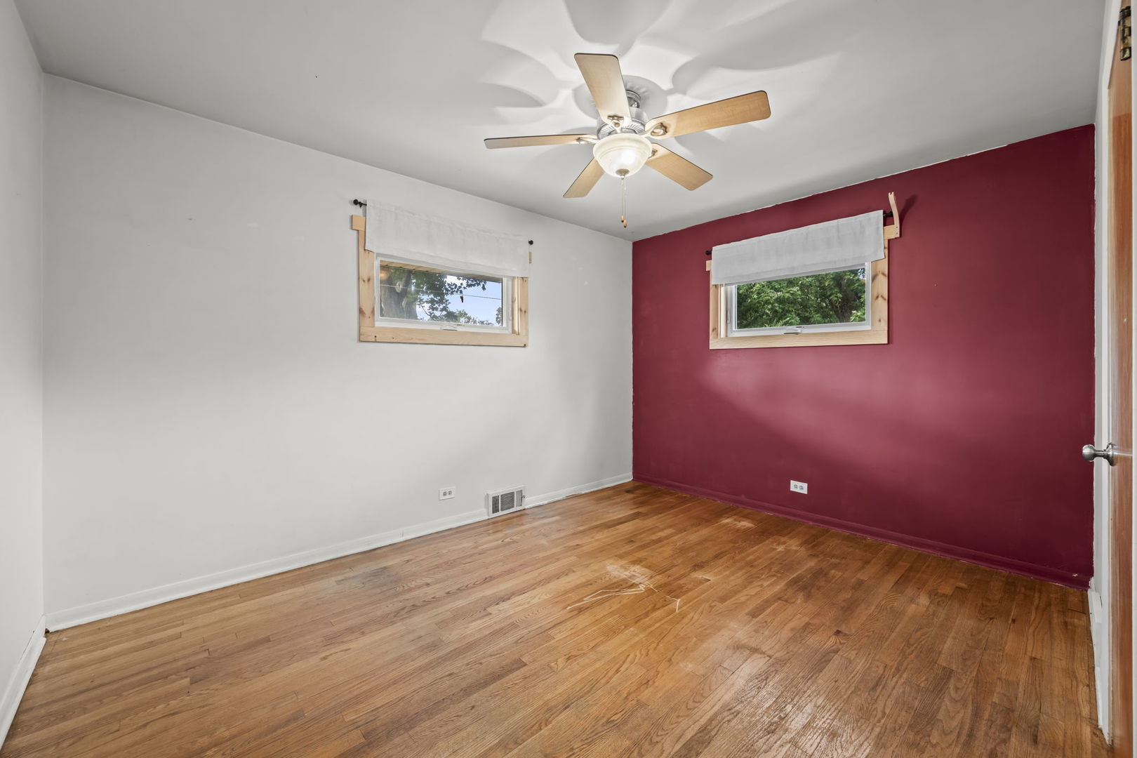9420 Octavia Avenue Property Photo 10