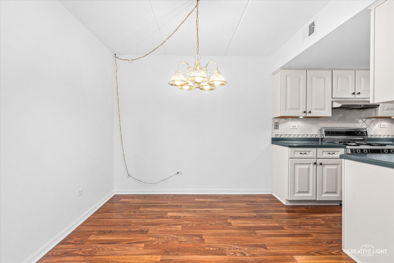 502 Redondo Drive 208 Property Photo 5