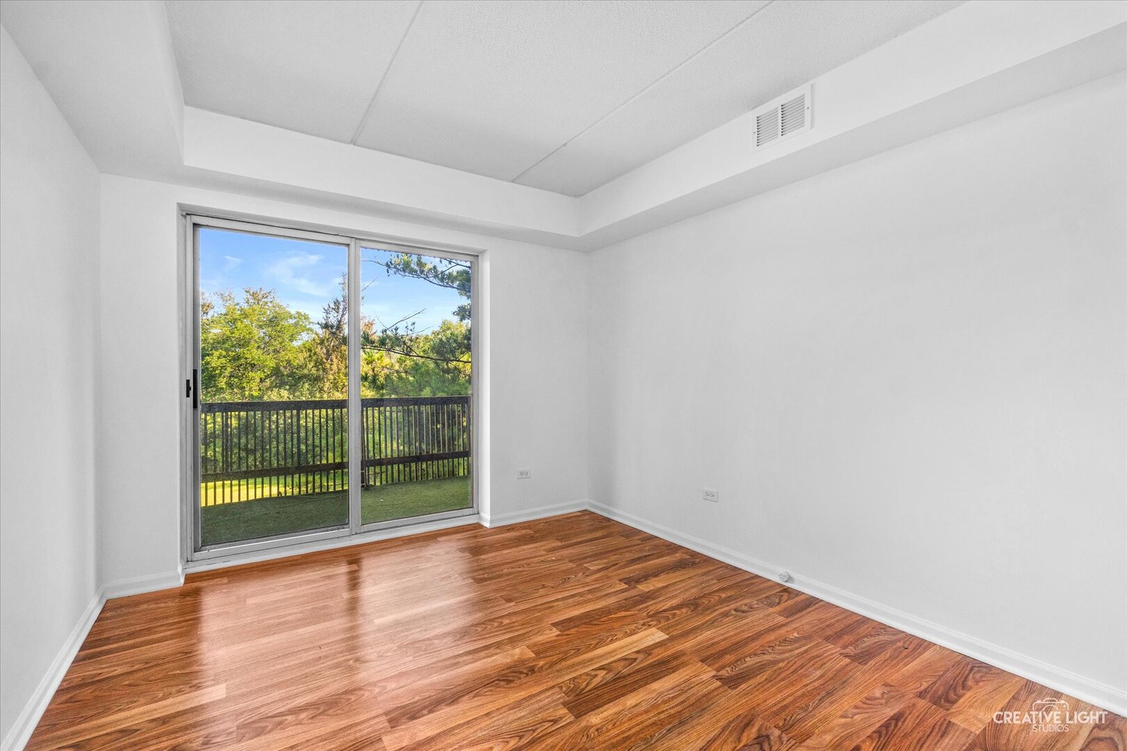 502 Redondo Drive 208 Property Photo 8