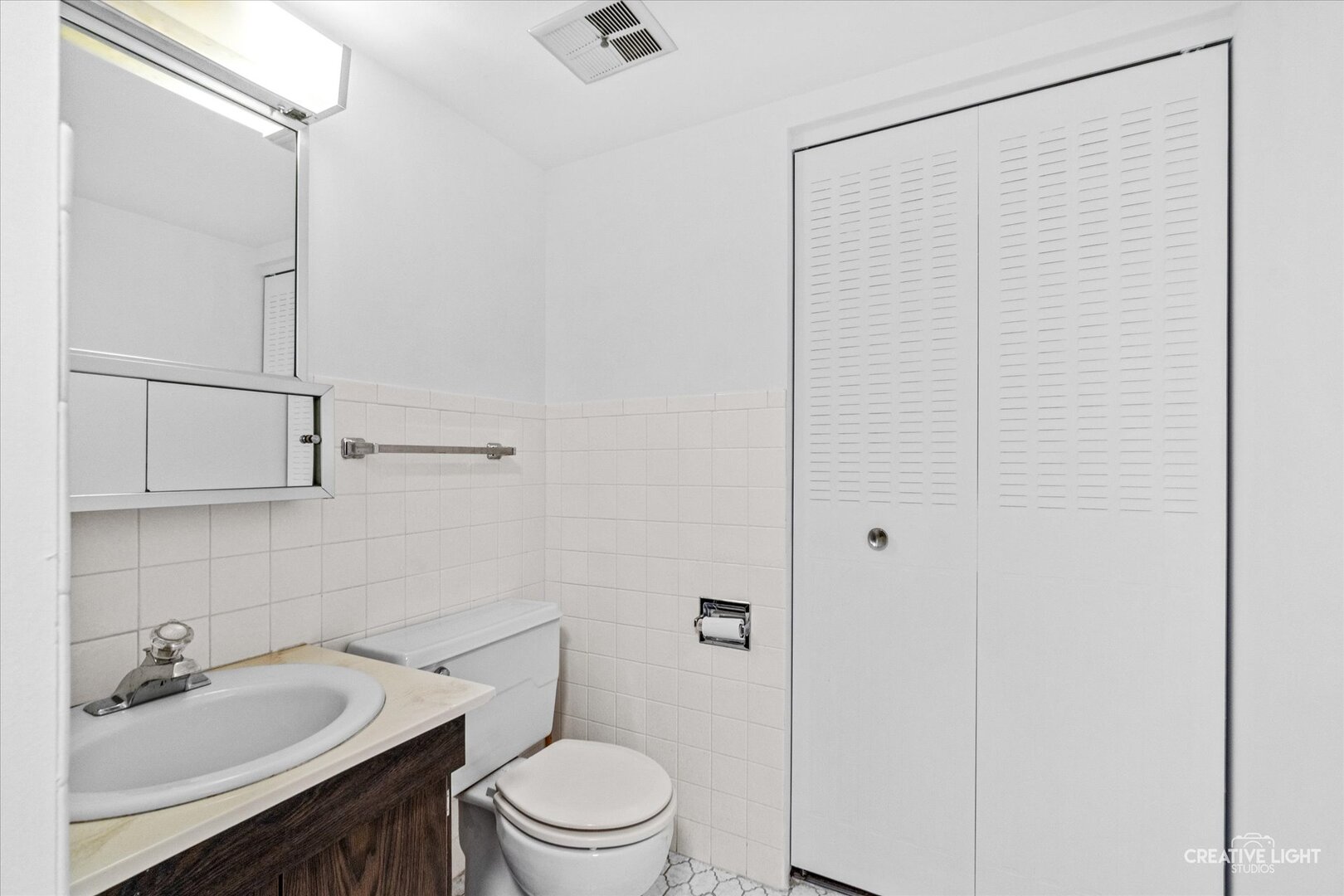 502 Redondo Drive 208 Property Photo 12