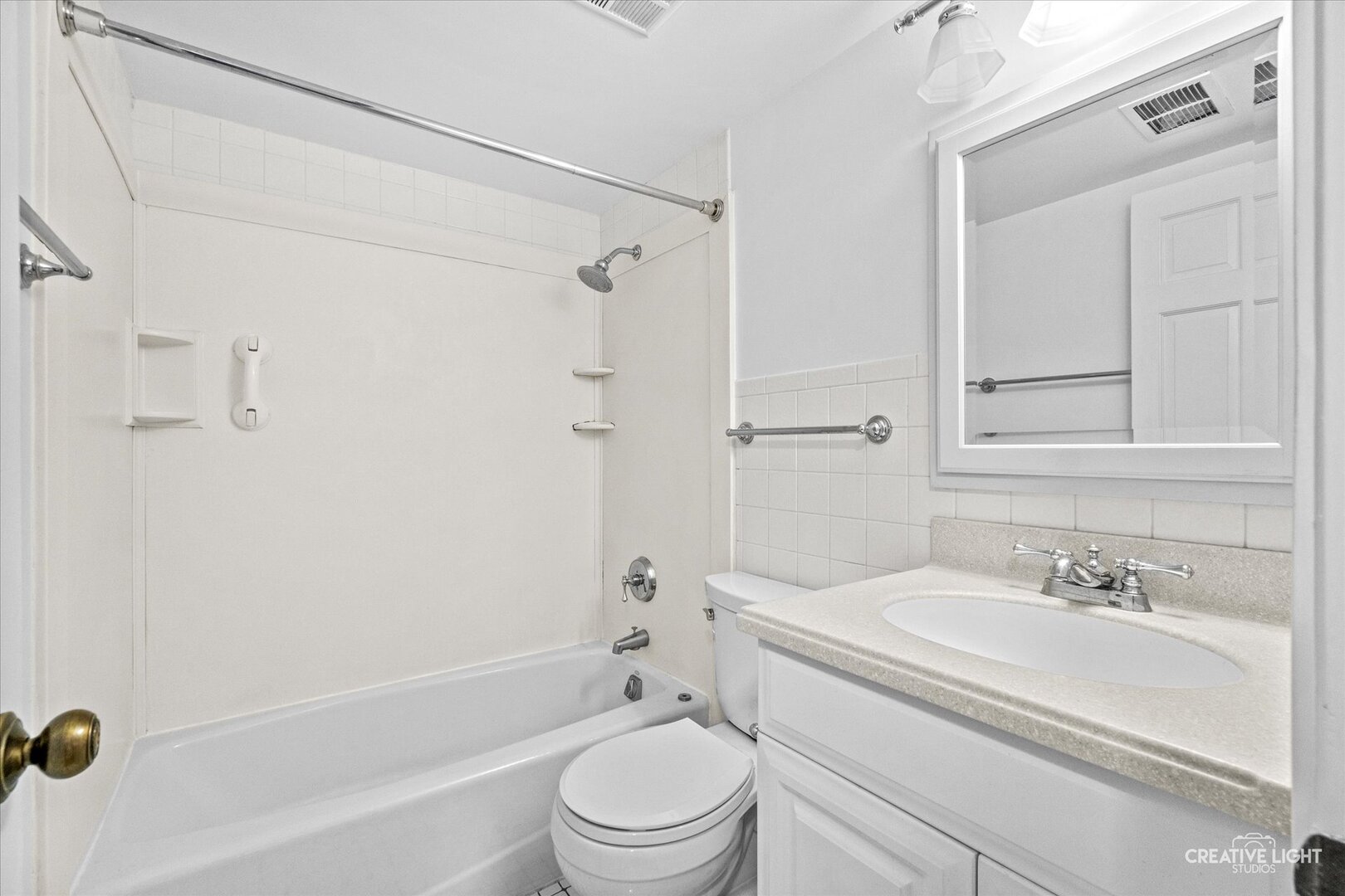 502 Redondo Drive 208 Property Photo 14