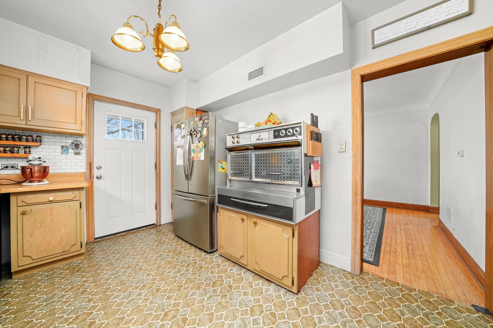 10151 S Bell Avenue Property Photo 5