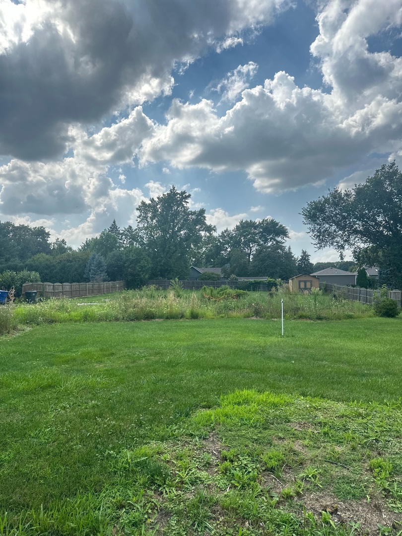 13932 S Elm Street Property Photo 2