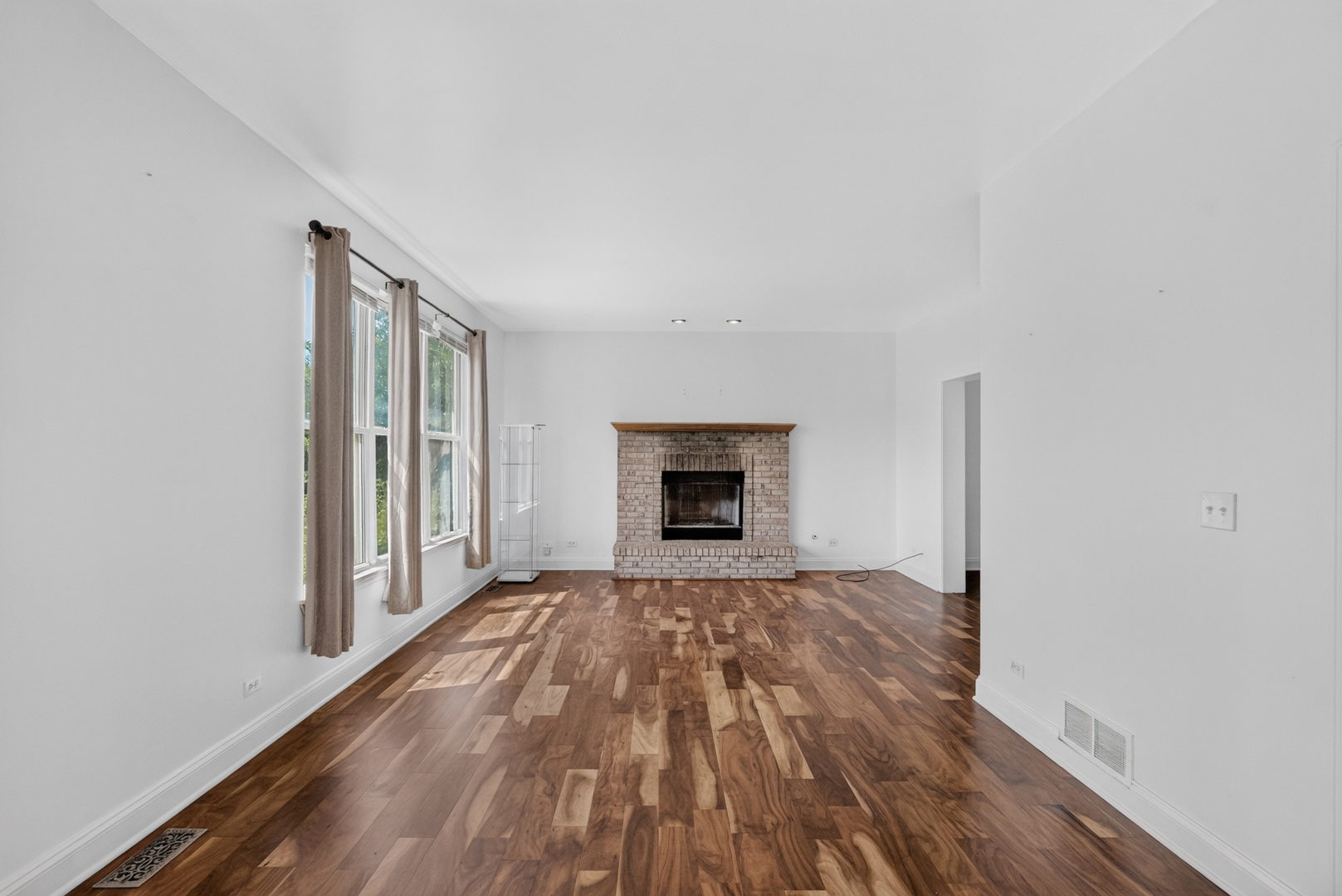 502 Crystal Court Property Photo 29