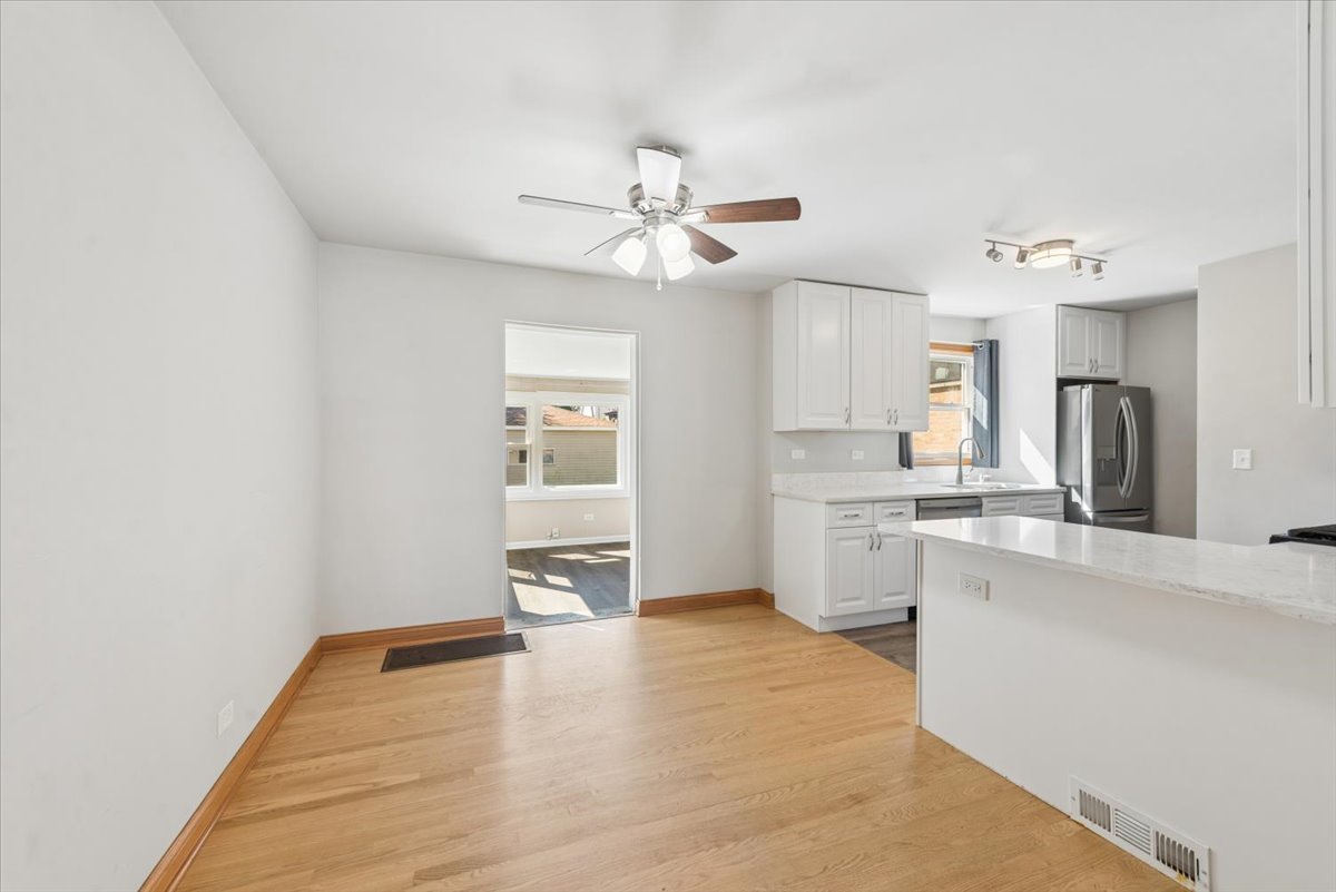 2312 Emerson Street Property Photo 6