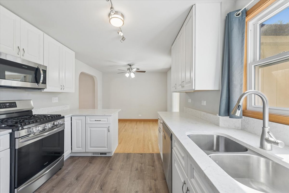 2312 Emerson Street Property Photo 8