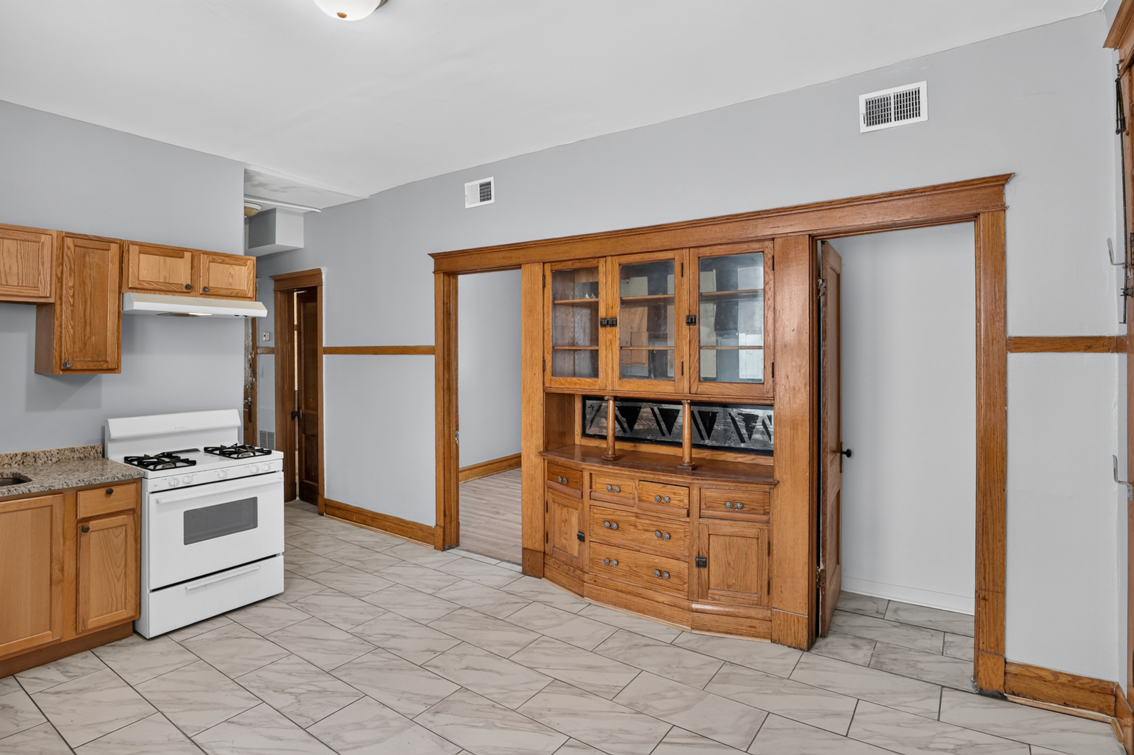 1541 S Tripp Avenue Property Photo 45