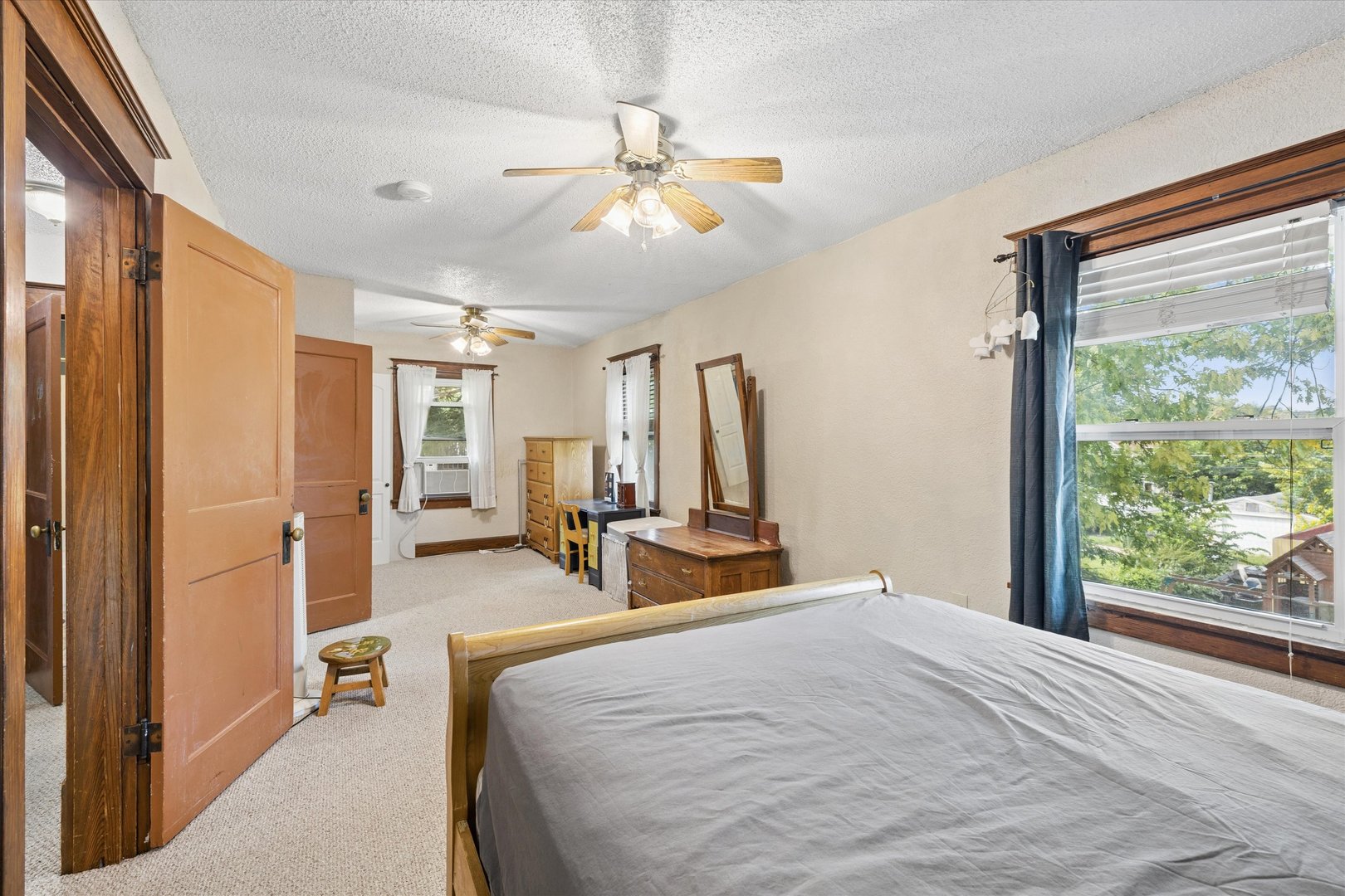 730 7th Avenue Property Photo 14