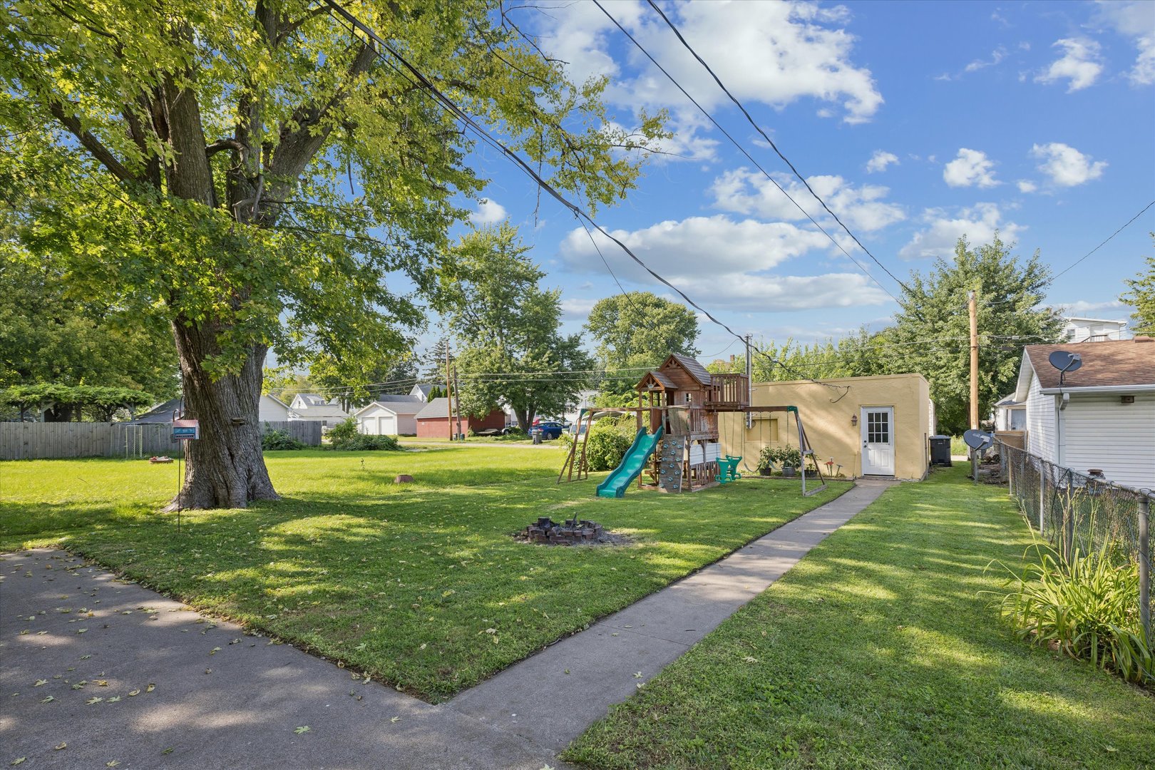 730 7th Avenue Property Photo 22