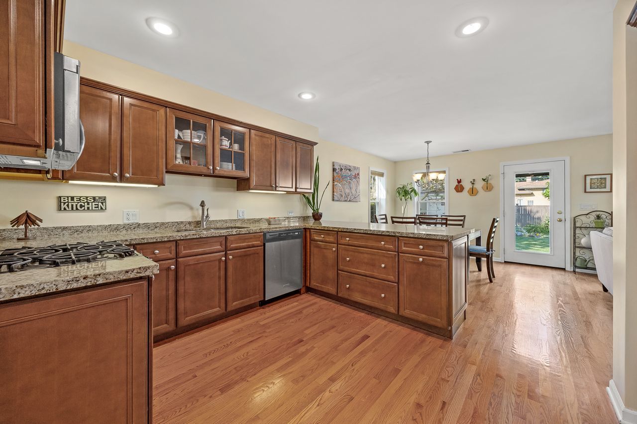 812 Kemman Avenue Property Photo 6