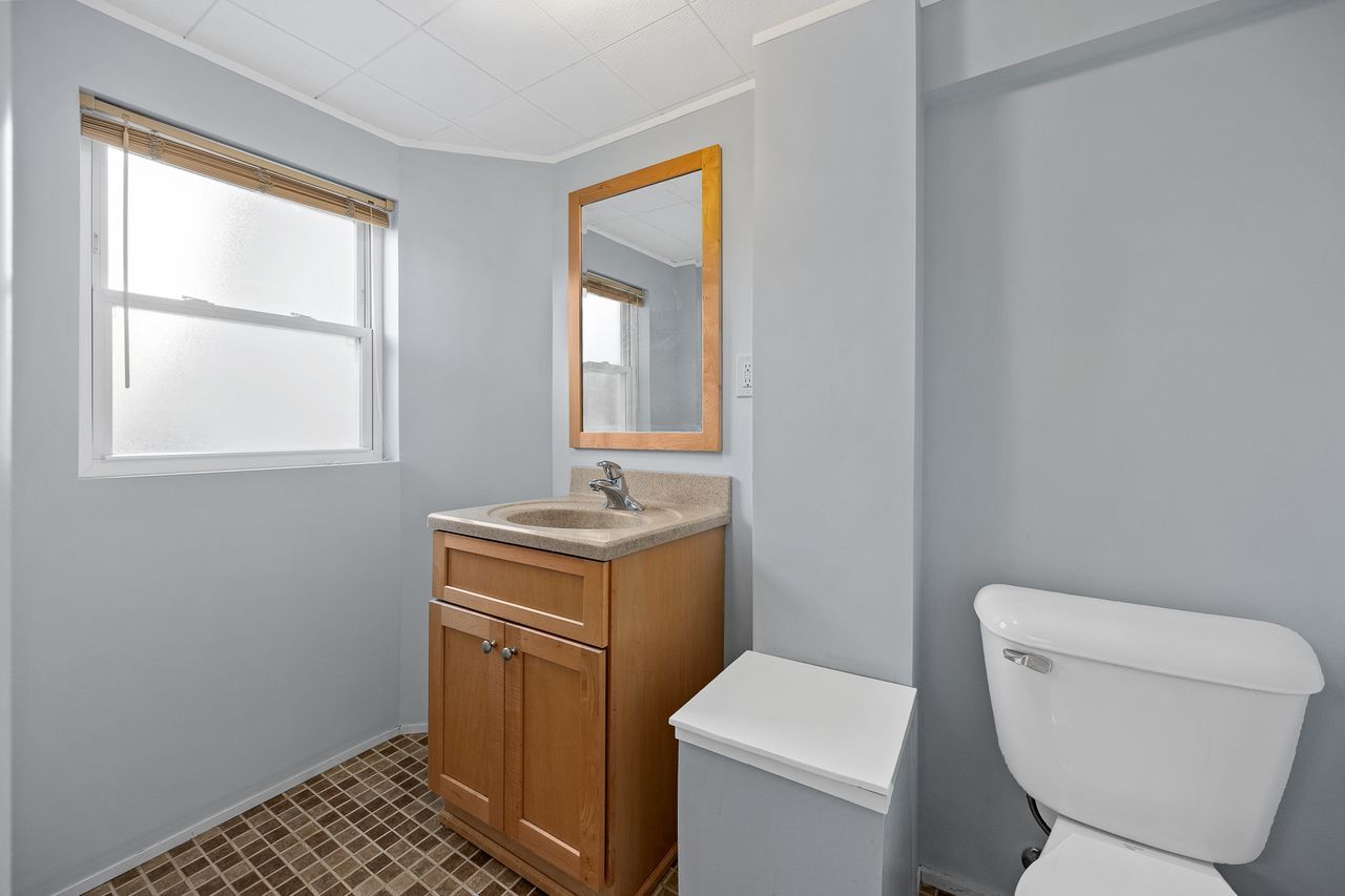 812 Kemman Avenue Property Photo 24