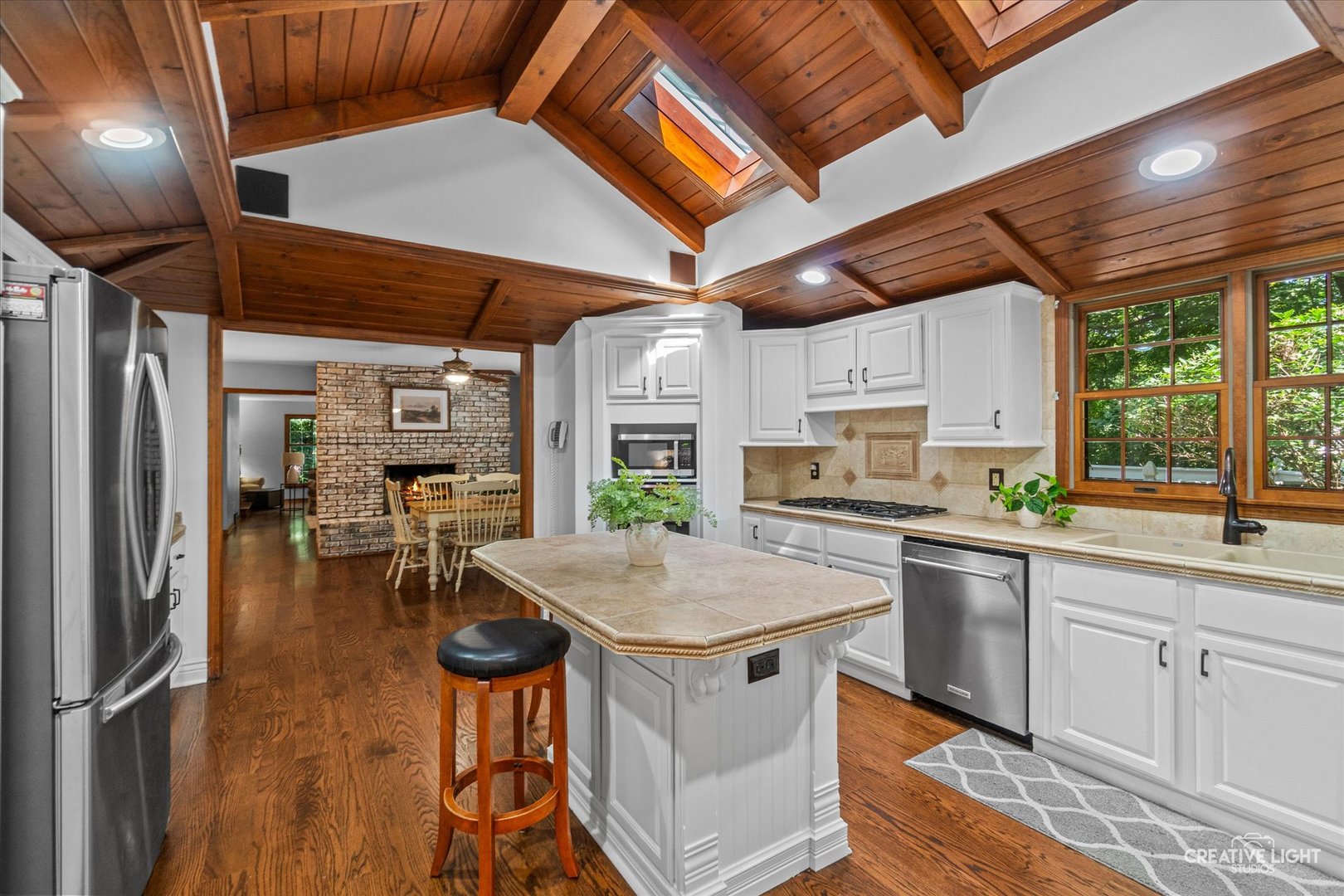 506 Pin Oak Court Property Photo 16