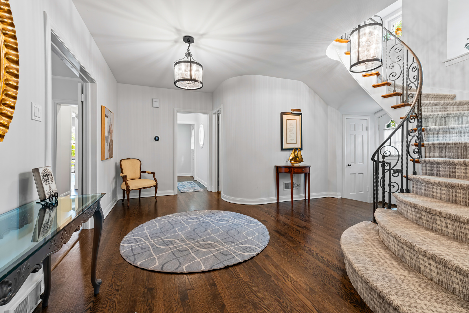 1339 Forest Avenue Property Photo 3