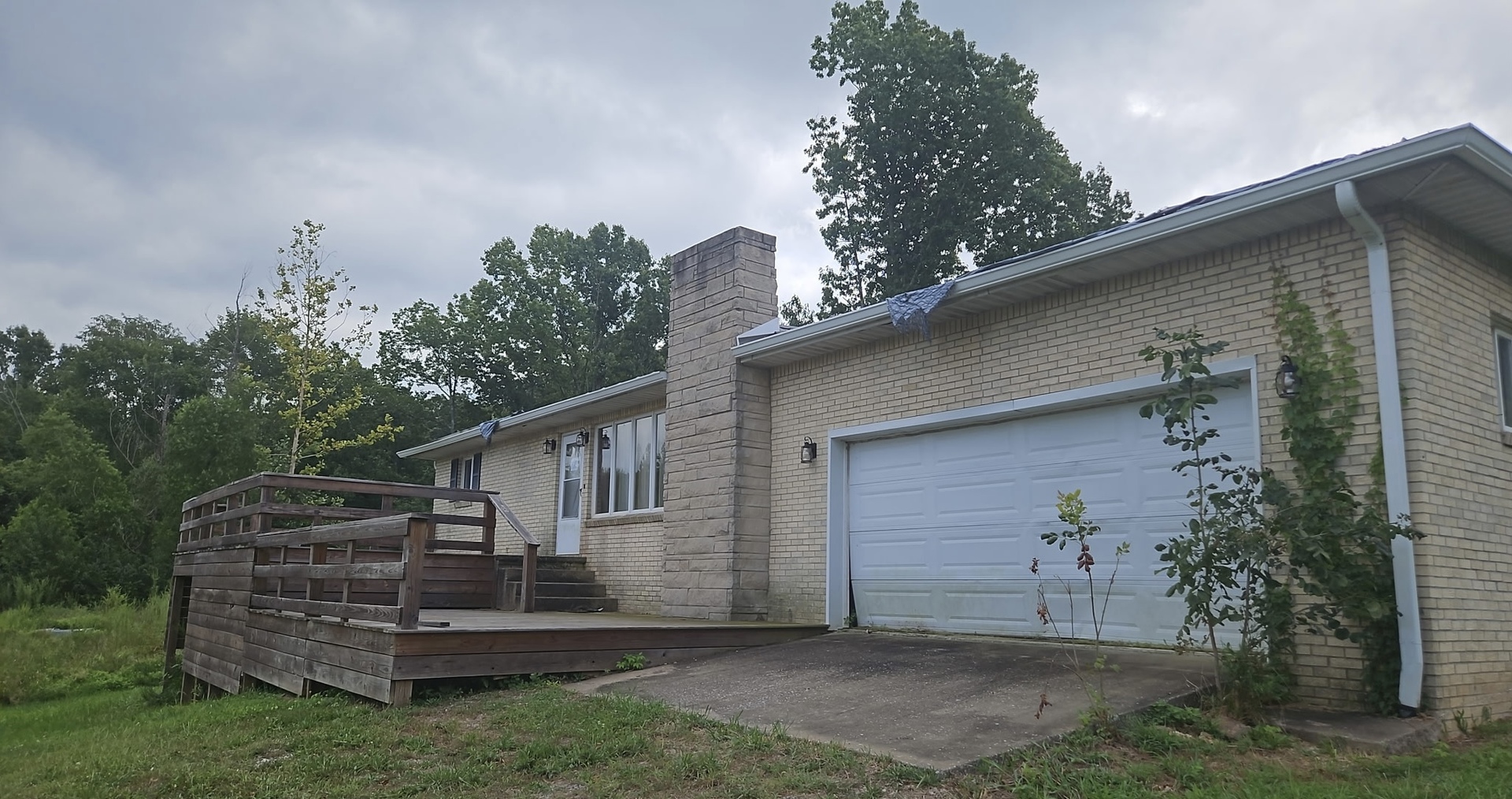 435 Dixon Road Property Photo 2