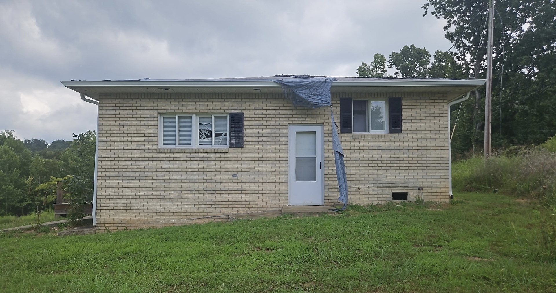 435 Dixon Road Property Photo 7