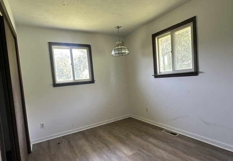435 Dixon Road Property Photo 13