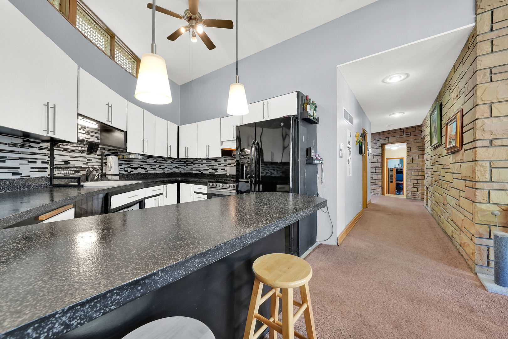3936 Clarence Avenue Property Photo 7