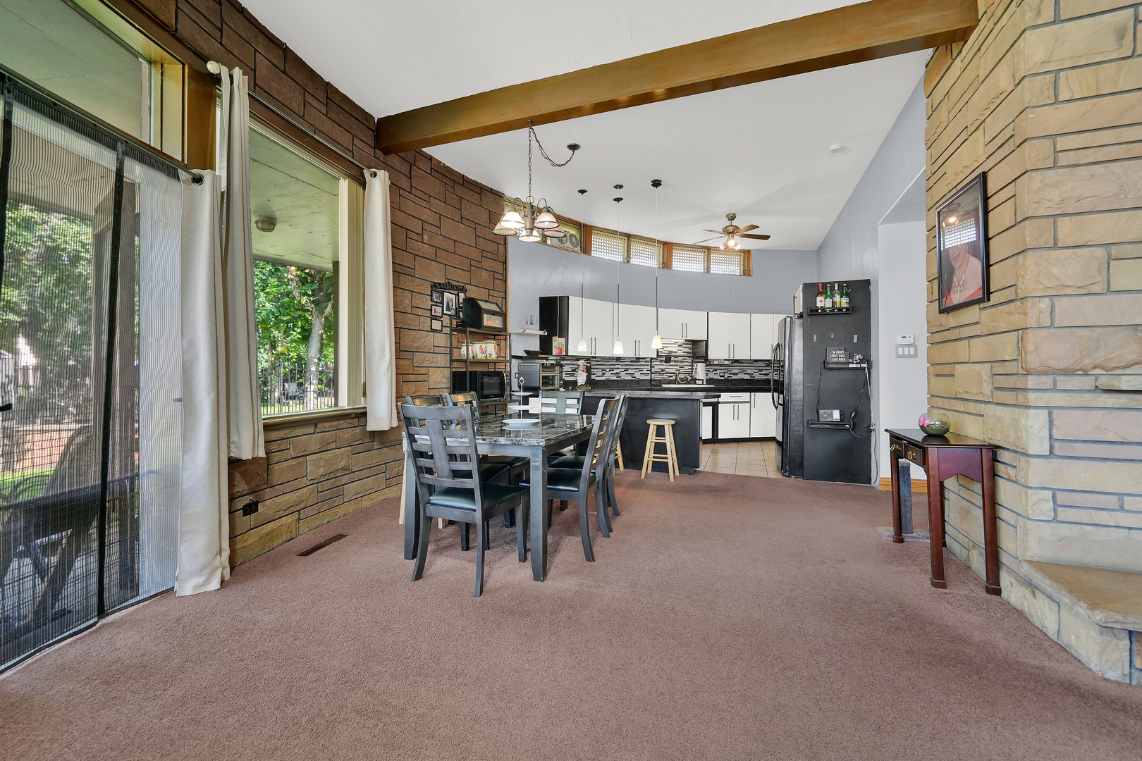 3936 Clarence Avenue Property Photo 8