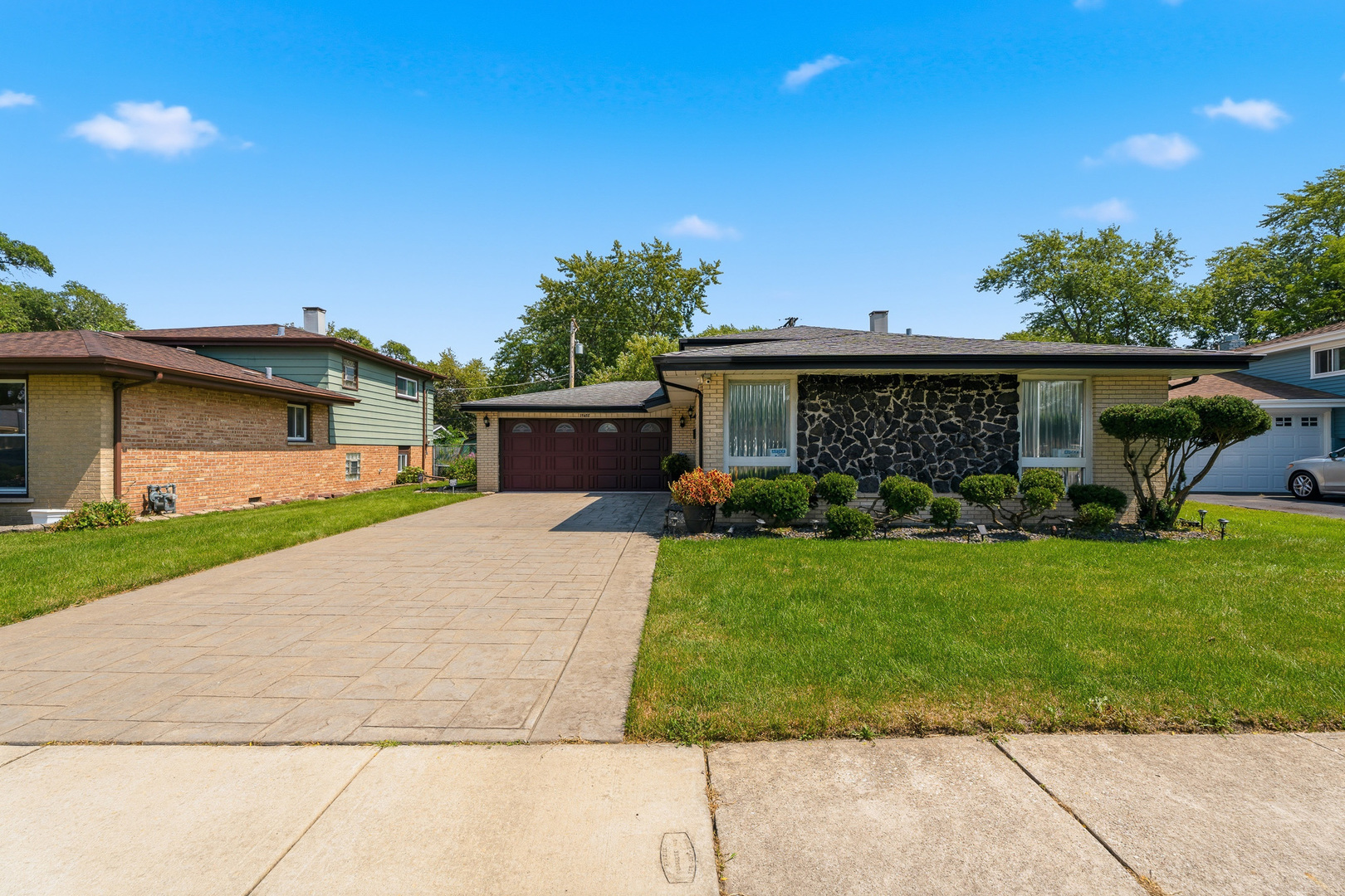 15457 Diekman Court Property Photo 3