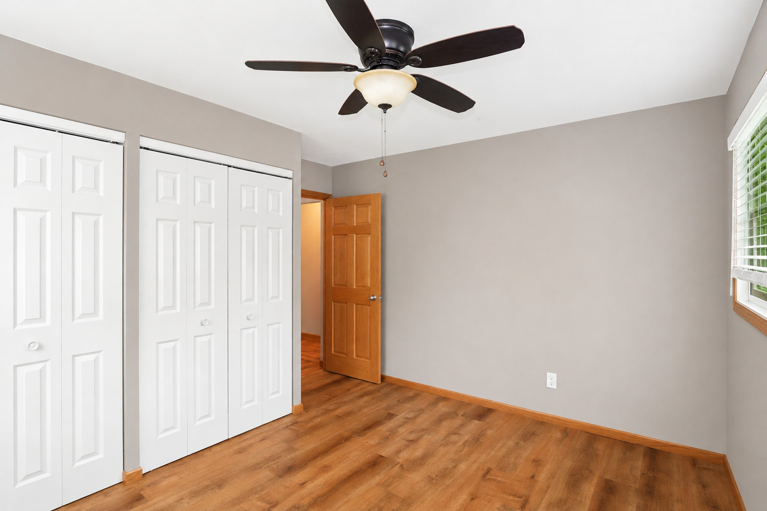 2302 Manor Lane Property Photo 18