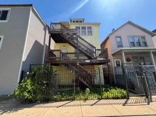 8919 S Escanaba Avenue Property Photo 1