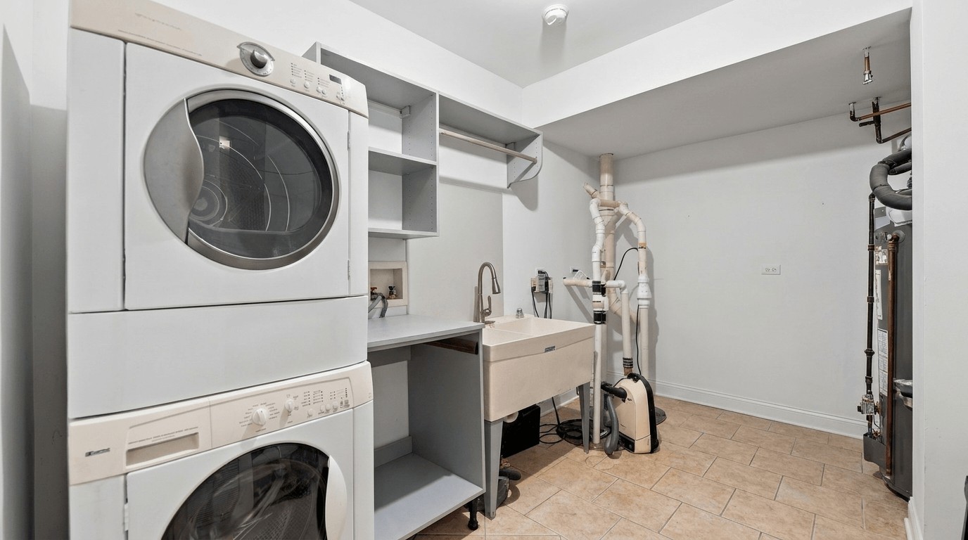 4106 N Saint Louis Avenue Property Photo 27