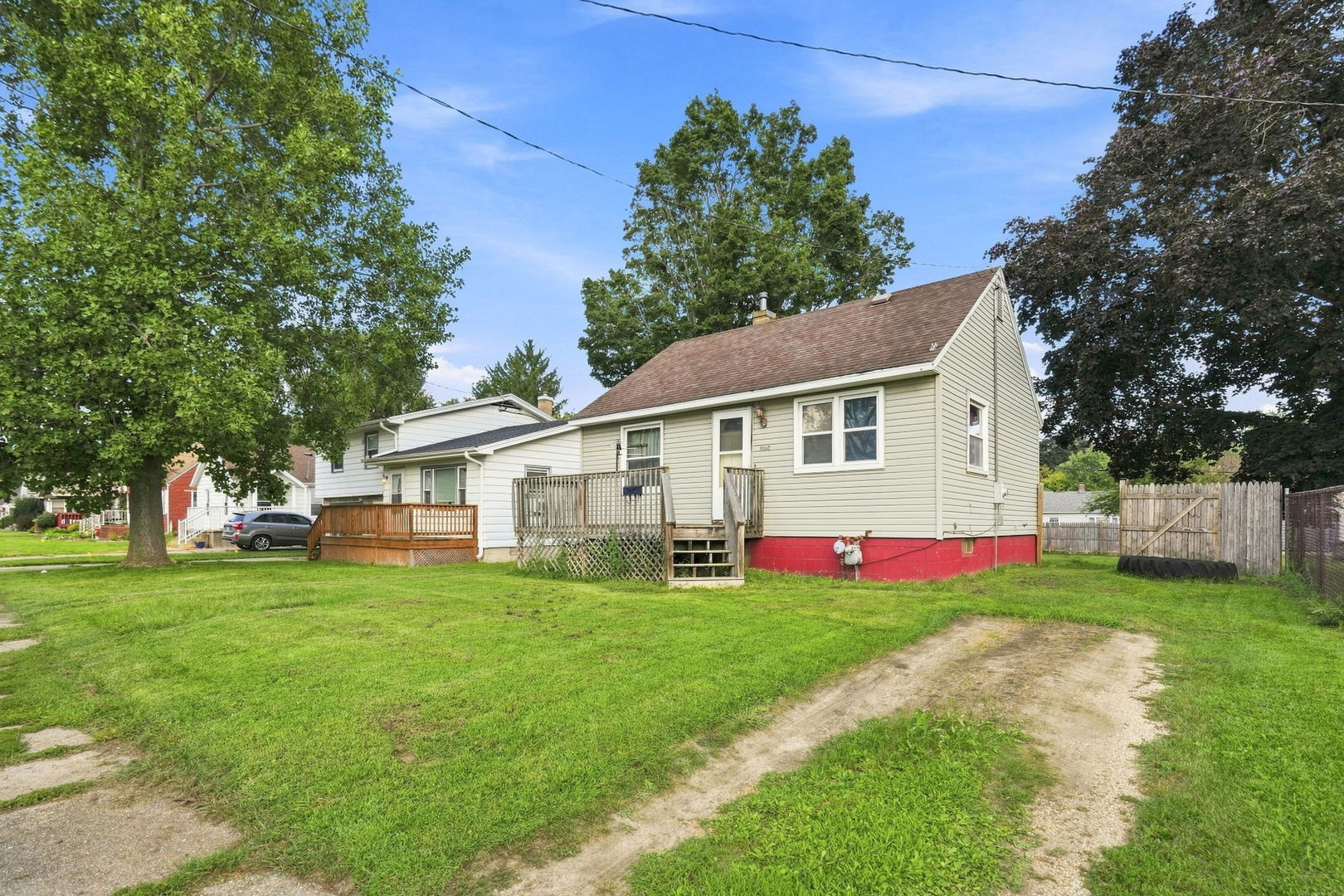 1306 13th Avenue Property Photo 2