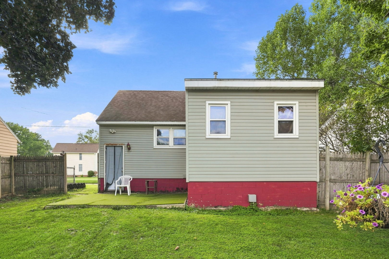1306 13th Avenue Property Photo 3