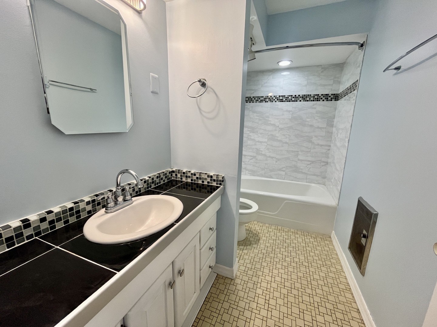 9800 S Karlov Avenue 2d Property Photo 10
