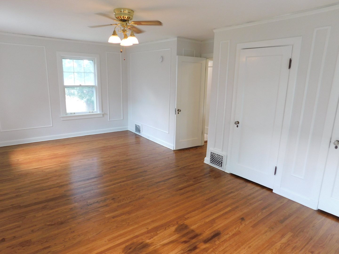 1409 Ottawa Avenue Property Photo 18