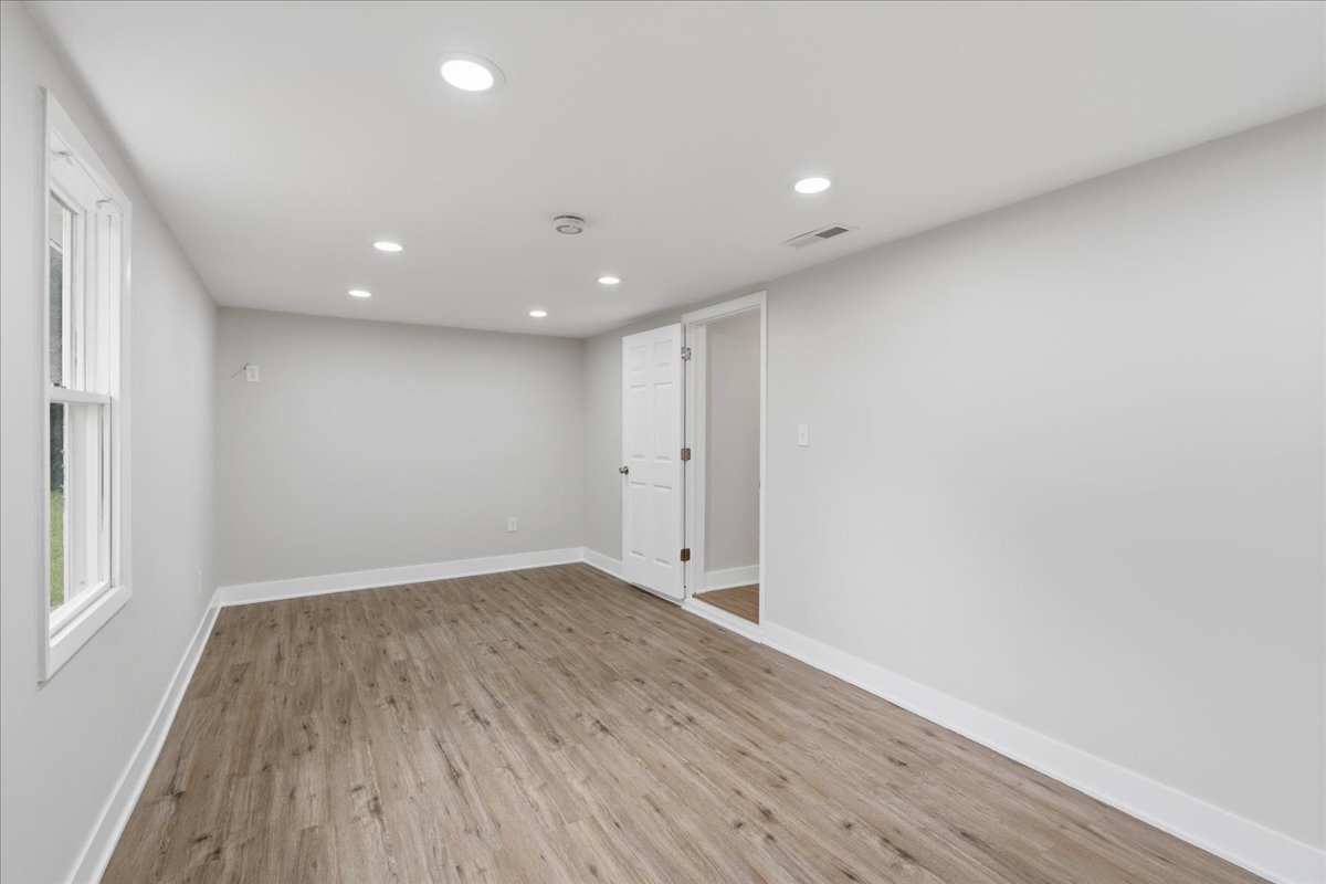 731 Enterprise Court Property Photo 12