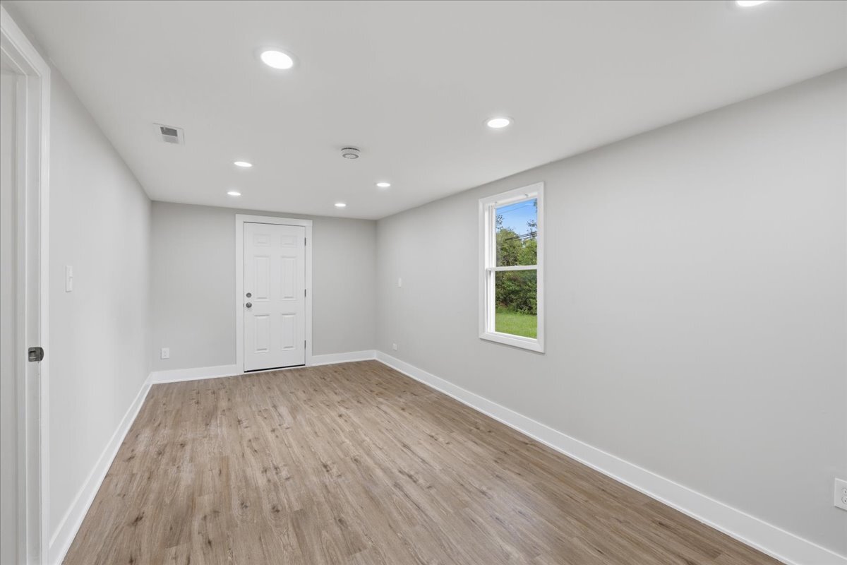 731 Enterprise Court Property Photo 13