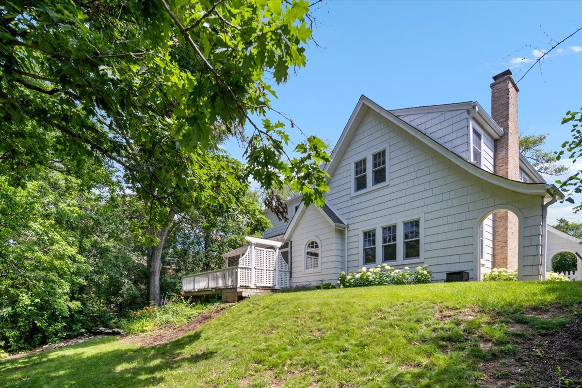650 Green Bay Road Property Photo 36