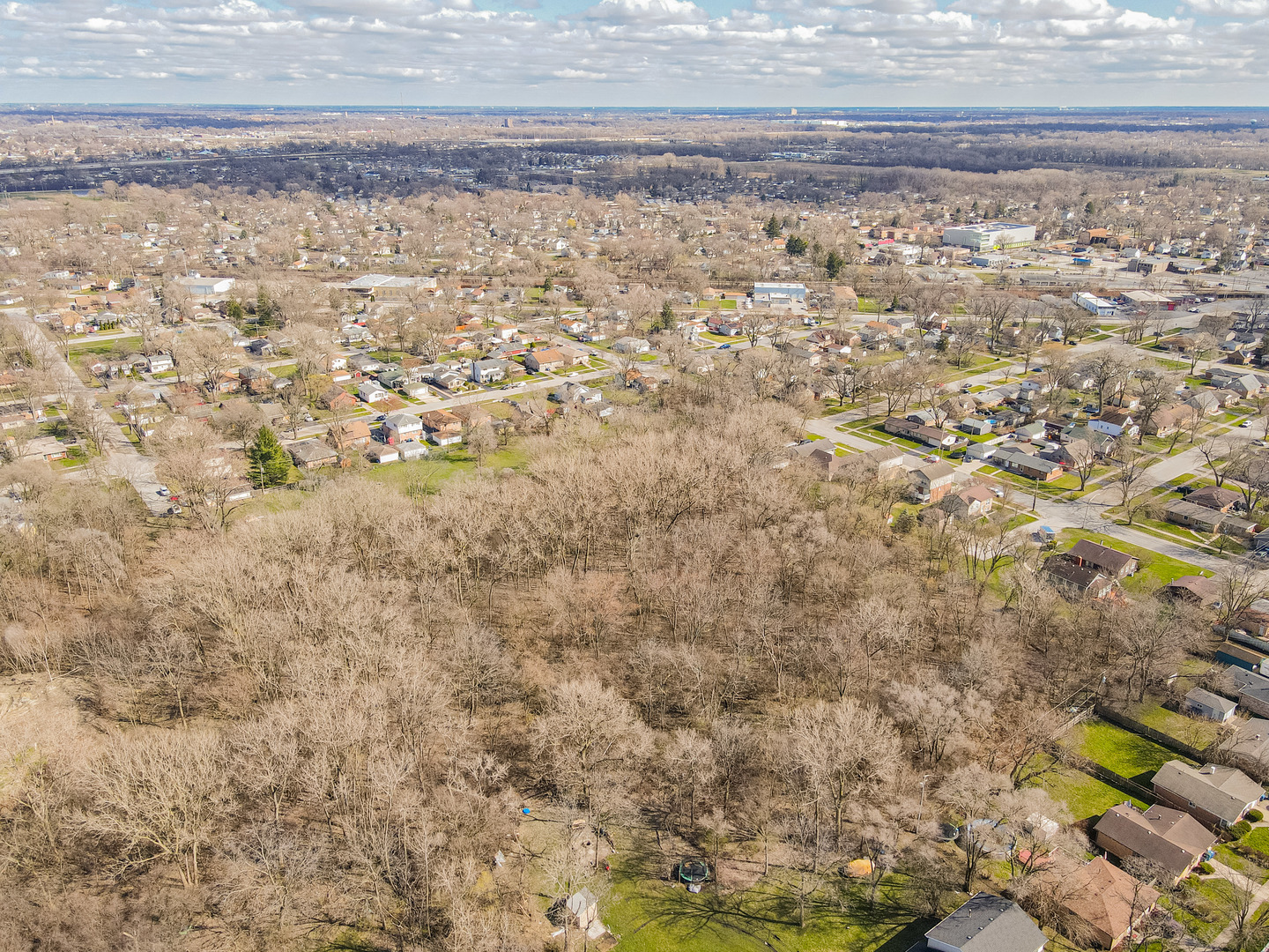 14301 Hamlin Avenue Property Photo 6