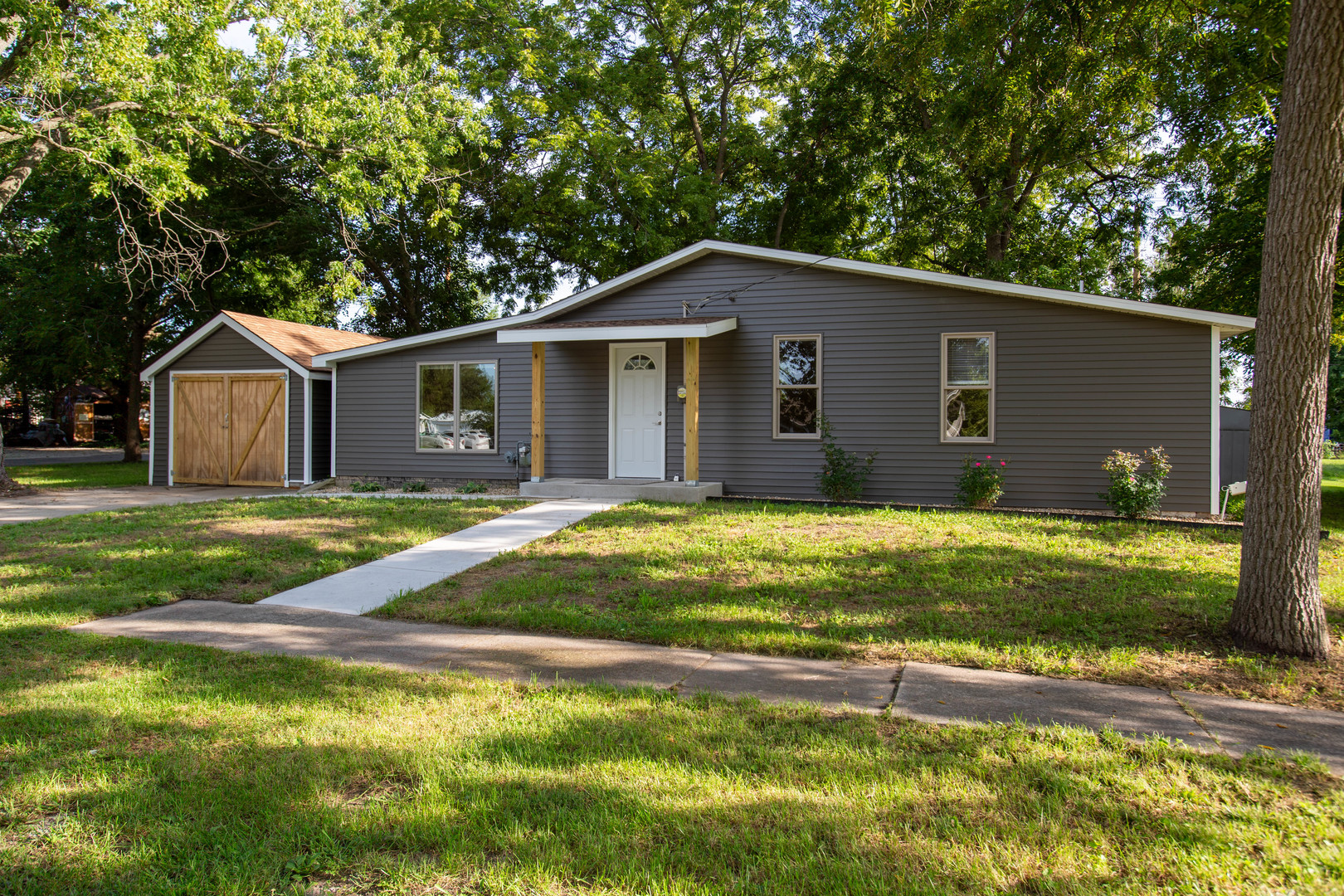 117 Clark Street Property Photo 3