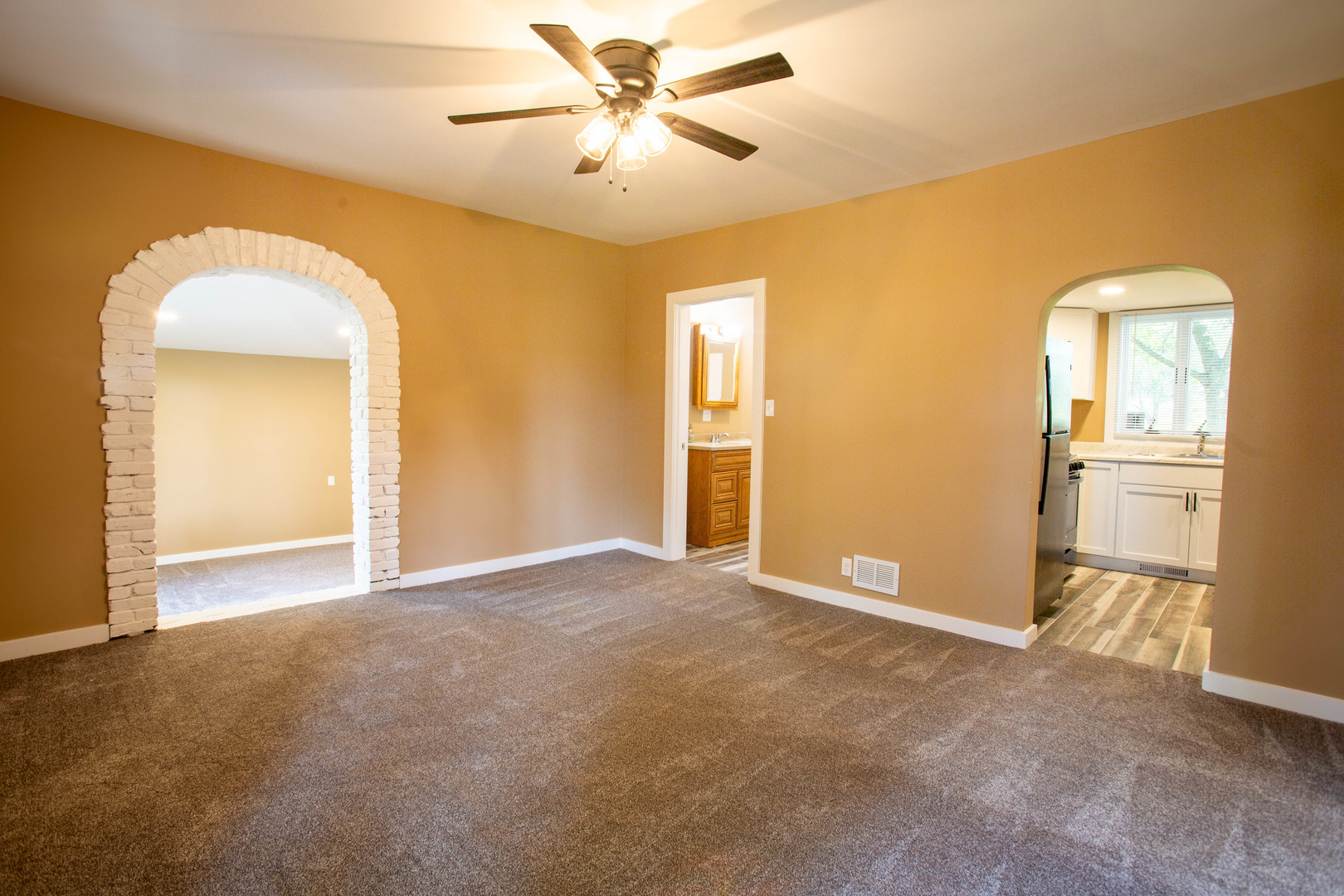 117 Clark Street Property Photo 8