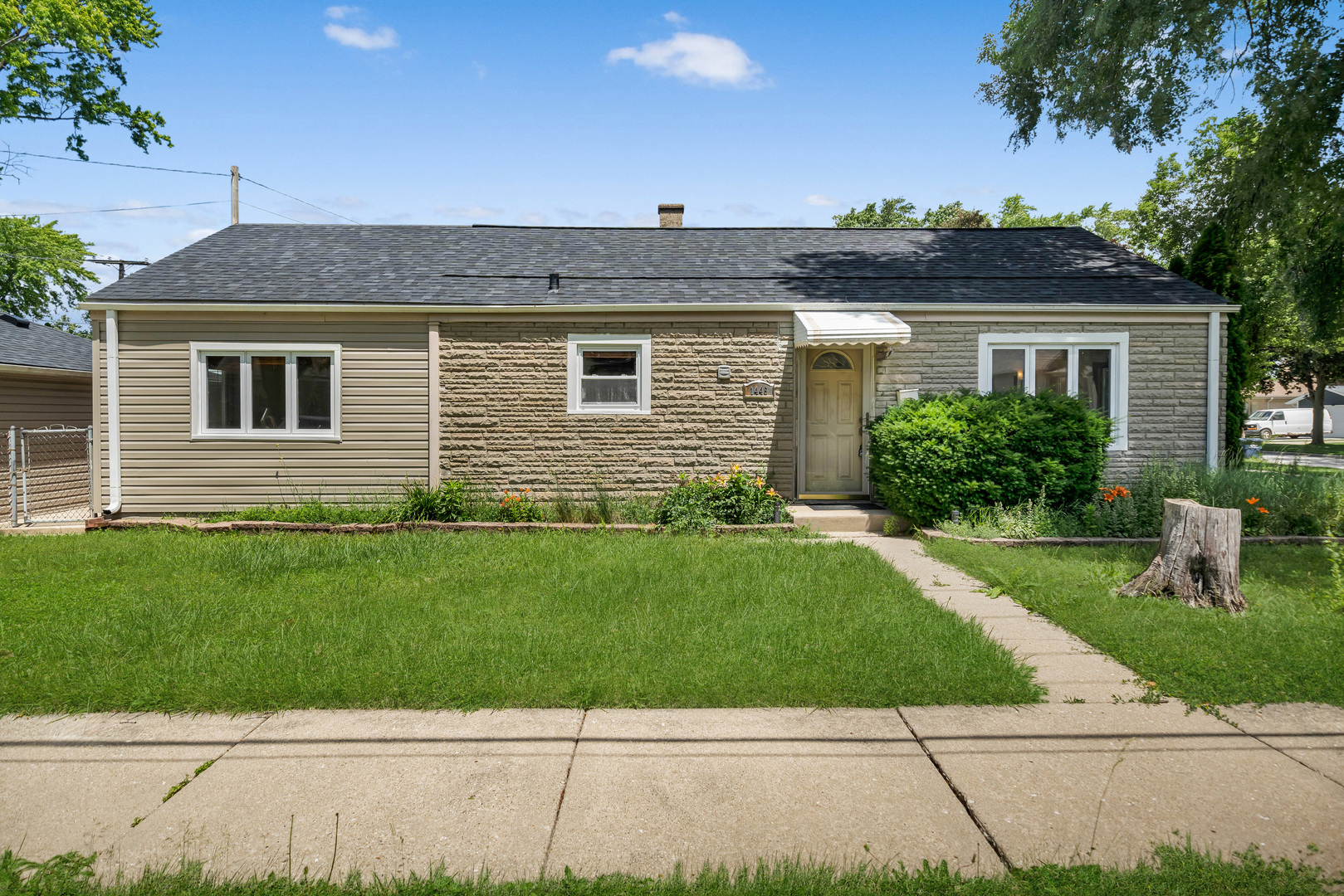 1446 Everett Avenue Property Photo 1
