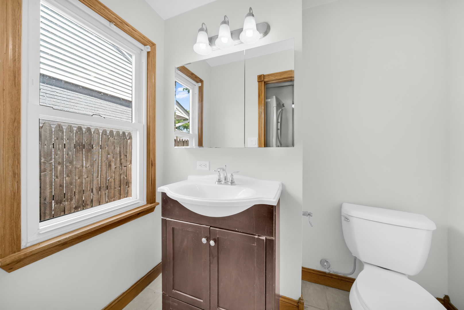 1446 Everett Avenue Property Photo 15