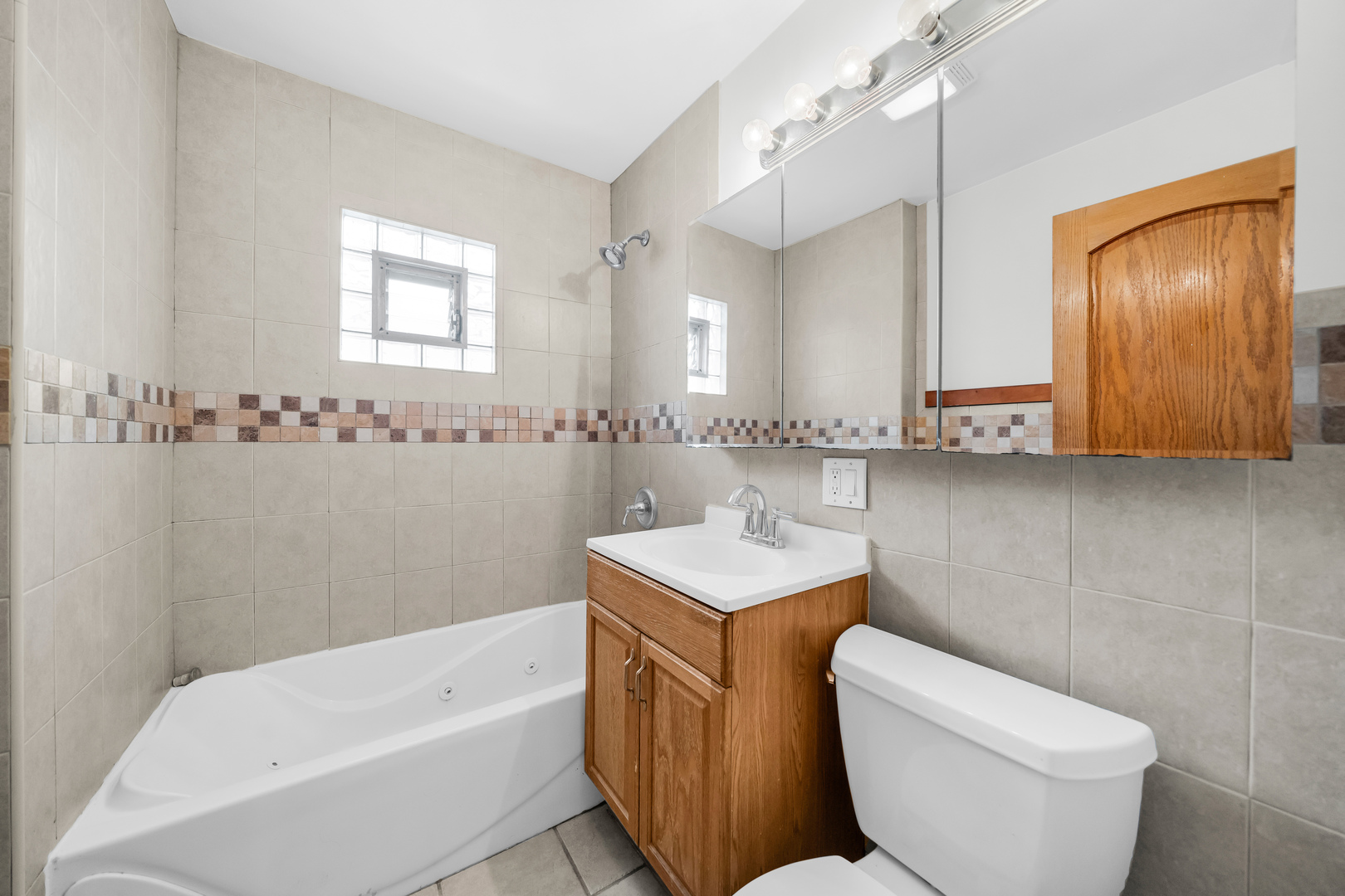 1446 Everett Avenue Property Photo 18