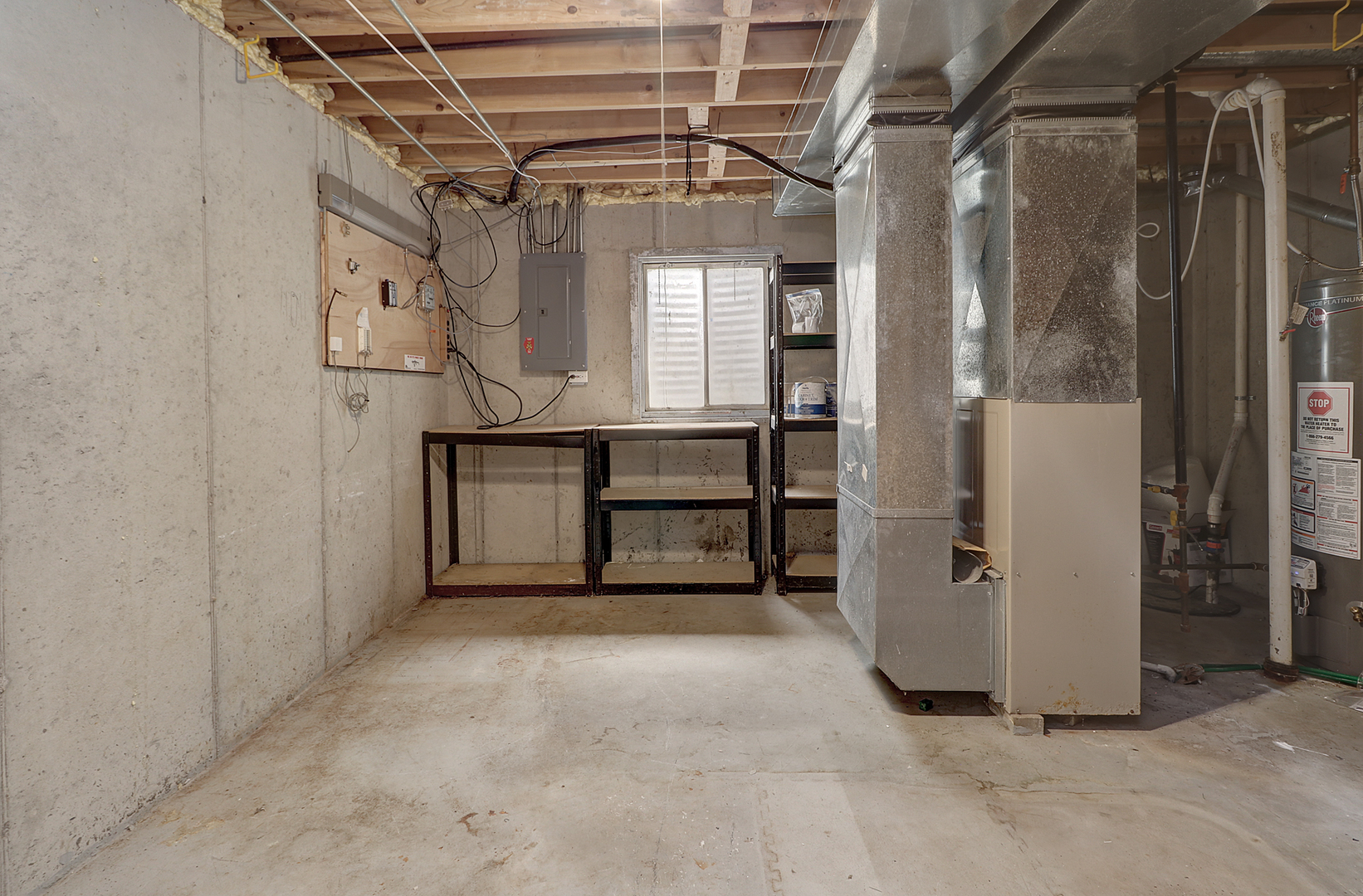 2204 Hollister Court Property Photo 16