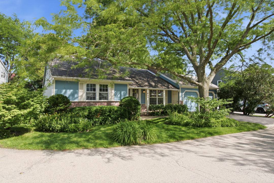 645 Stout Court Property Photo 2