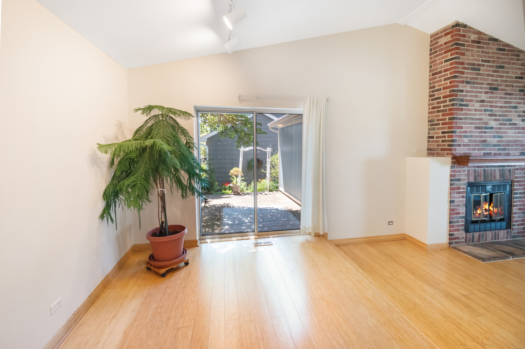 645 Stout Court Property Photo 10