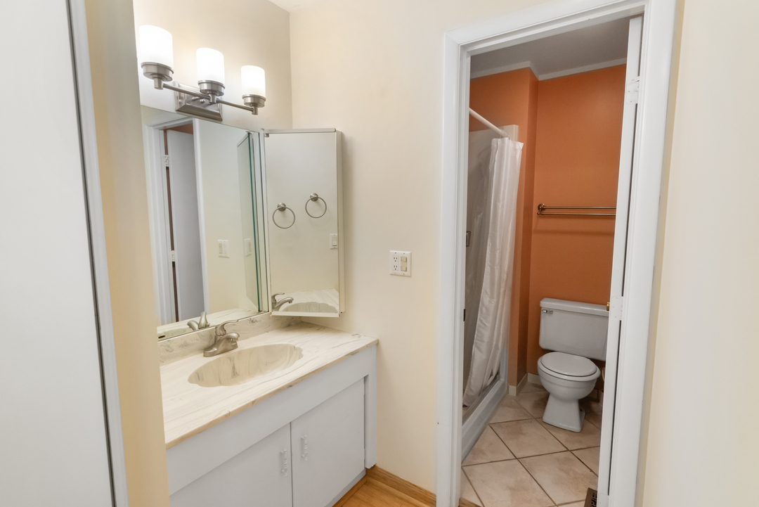 645 Stout Court Property Photo 17