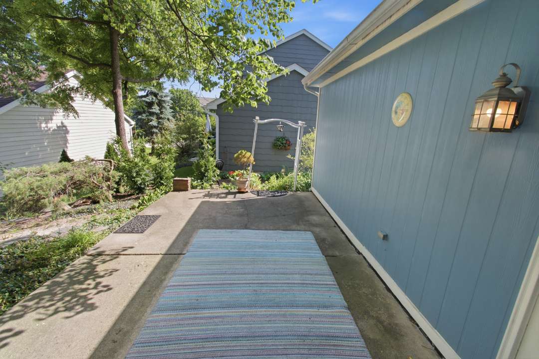 645 Stout Court Property Photo 19