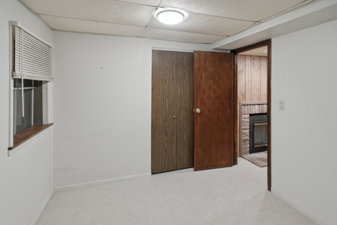 645 Stout Court Property Photo 29